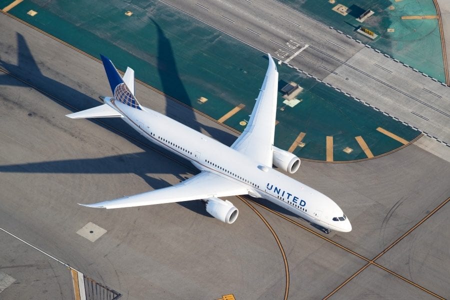 United presses on with the refitting of its Dreamliners' cabins