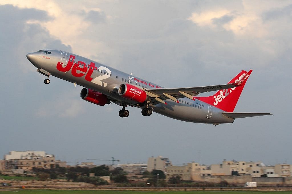 Jet2 Flights to Spain Cancelled and Turning Back MidAir Mentour Pilot