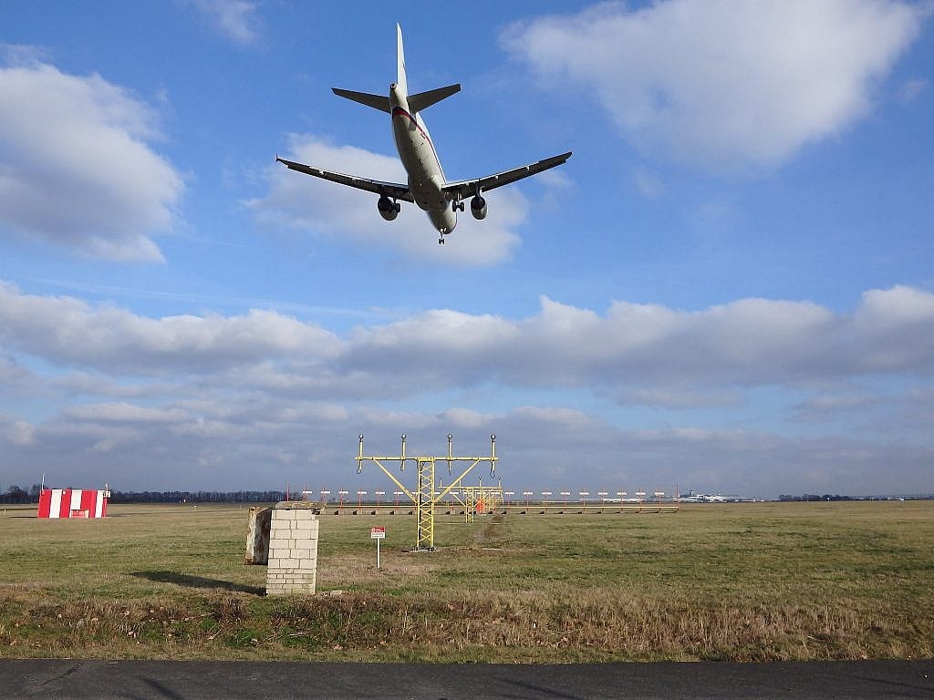 more-news-about-the-pia-airbus320-crash-near-karachi-airport