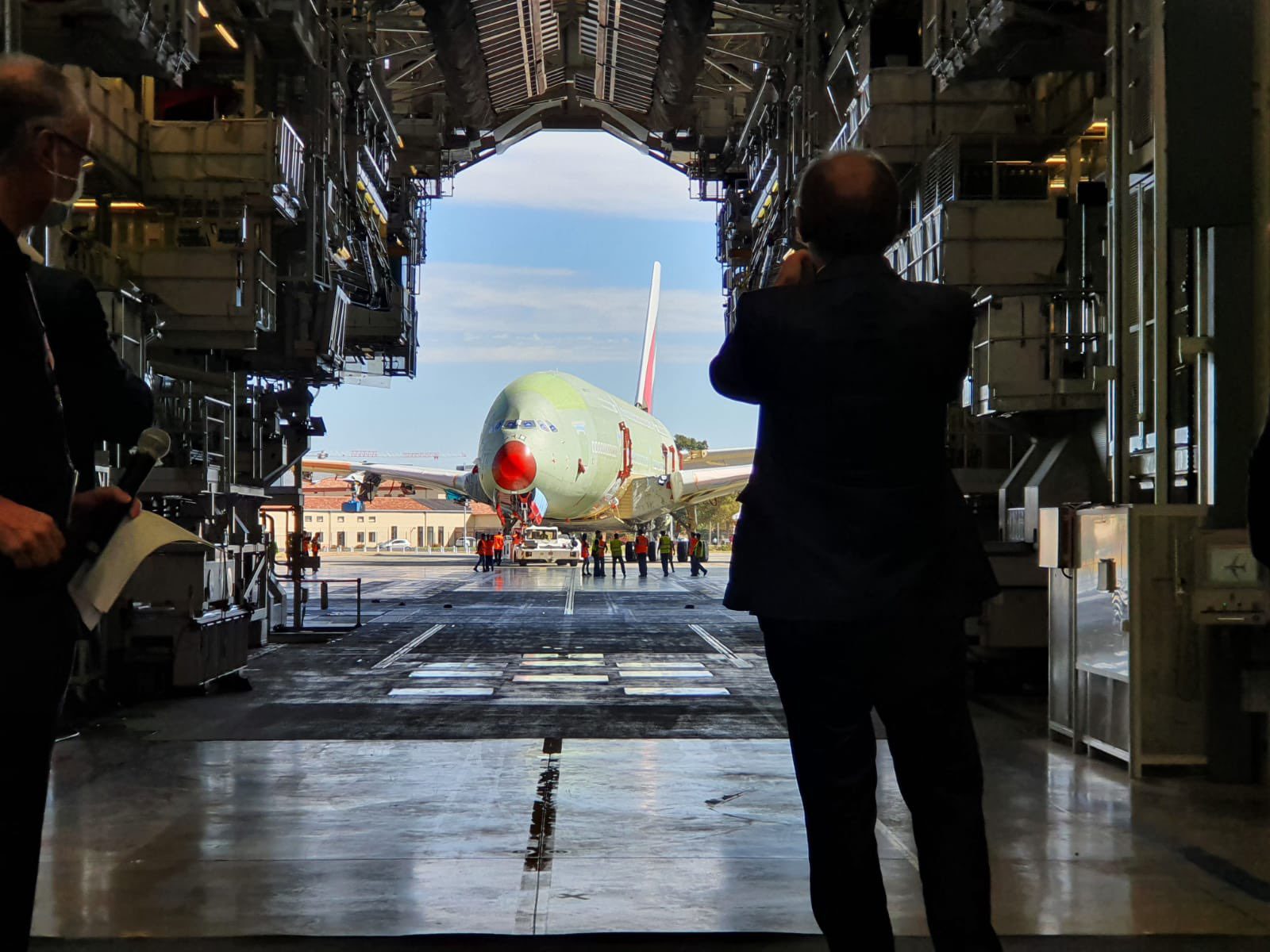 the-final-airbus-a380-finishes-production hub & spoke