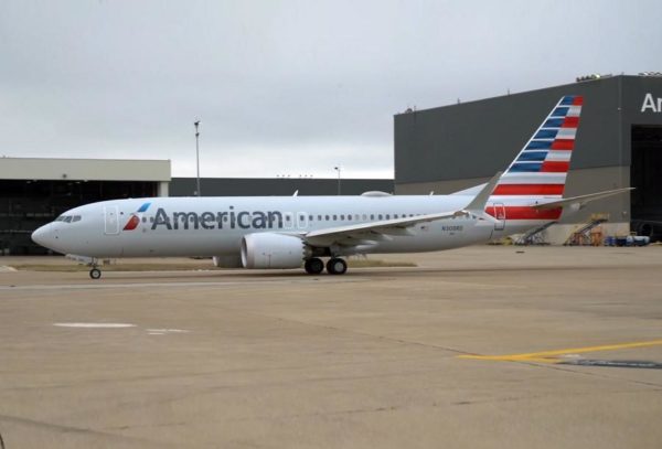 INCIDENT: American Airlines 737-8 Trim Failure - Mentour Pilot