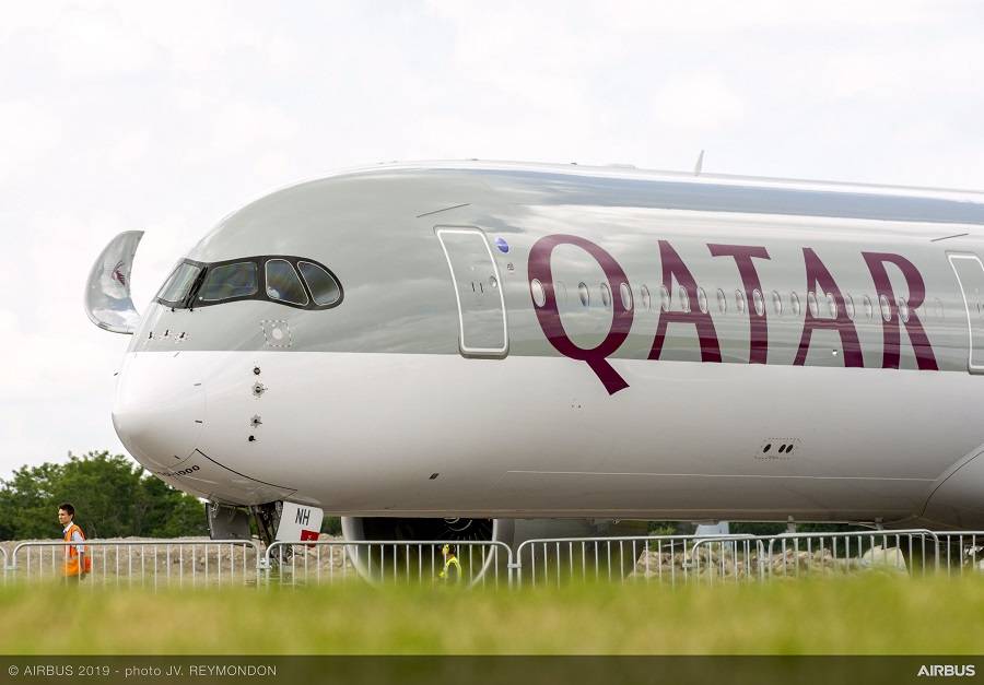 Qatar Grounds 13 Airbus A350s Due To Surface (?) Issues!