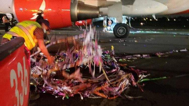 Mid-Air Collision: A319 Hits Fireworks Balloon!