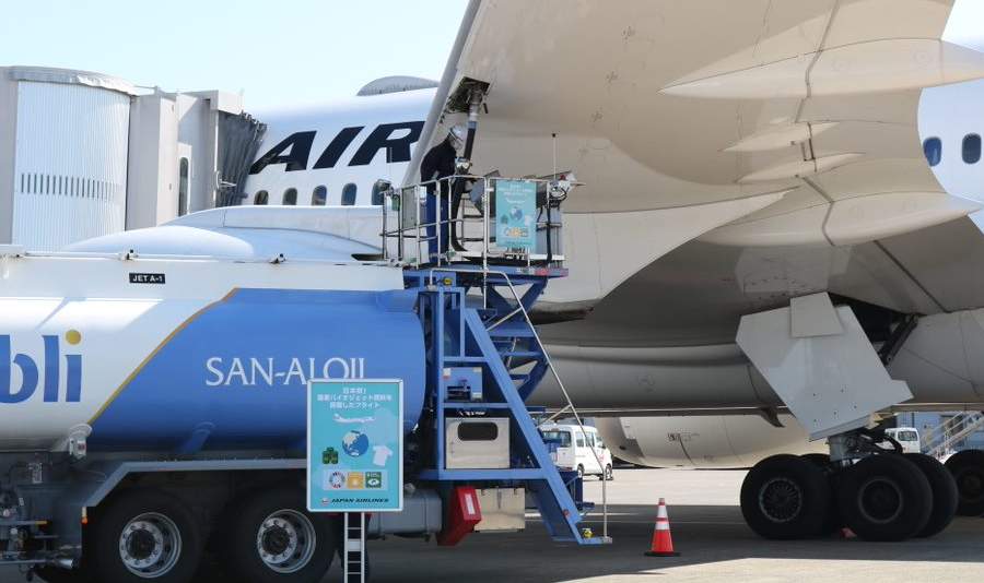 Reducing Aviation Emissions By… 165%? Can SAF Do It?