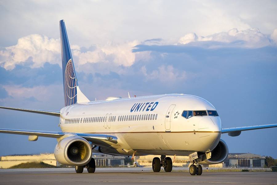 Pepper Spray Released Onboard United 737 In Florida!