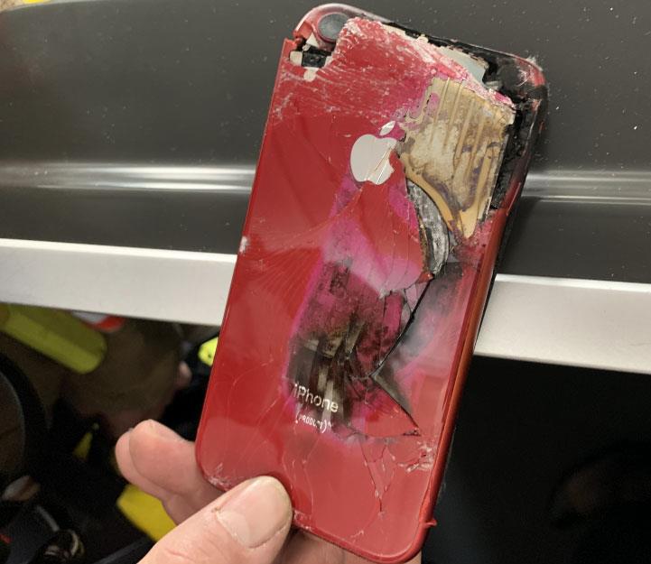 INCIDENT: In-Flight Fire From Crushed Mobile Phone!