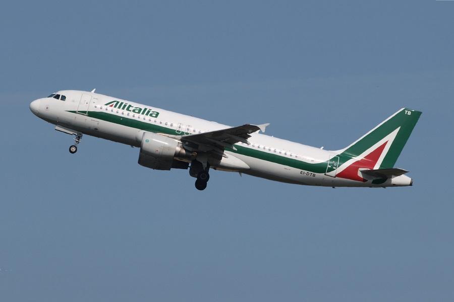 Tail strike – Alitalia A320 Has Close Call On Take-Off!
