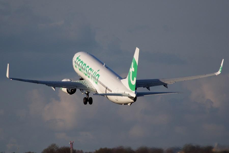 INCIDENT: Transavia 737 Pilot Becomes Ill