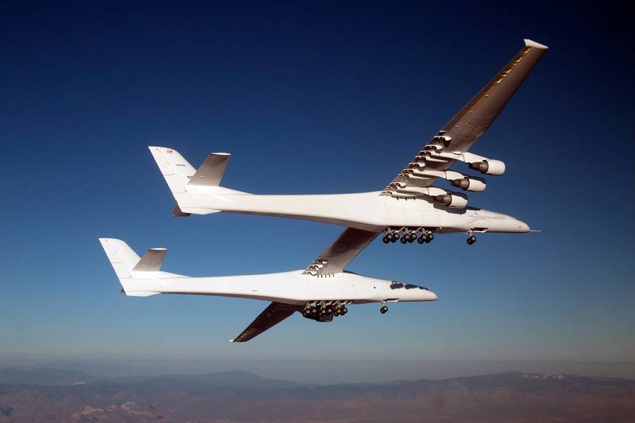 Stratolaunch Roc Back In The Air After 2 Years Mentour Pilot