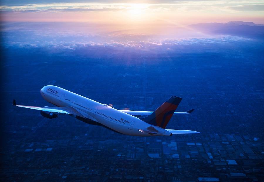Delta Air Lines – Turns Profit And Hiring 1,000 Pilots!