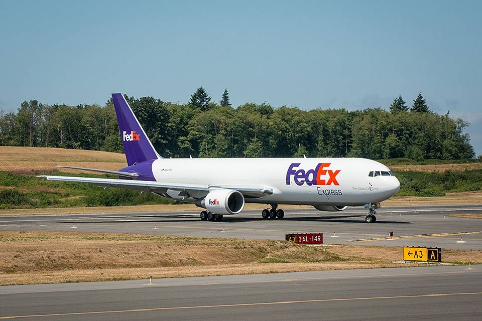 FedEx – 100 Boeing 767 Freighters In Service!