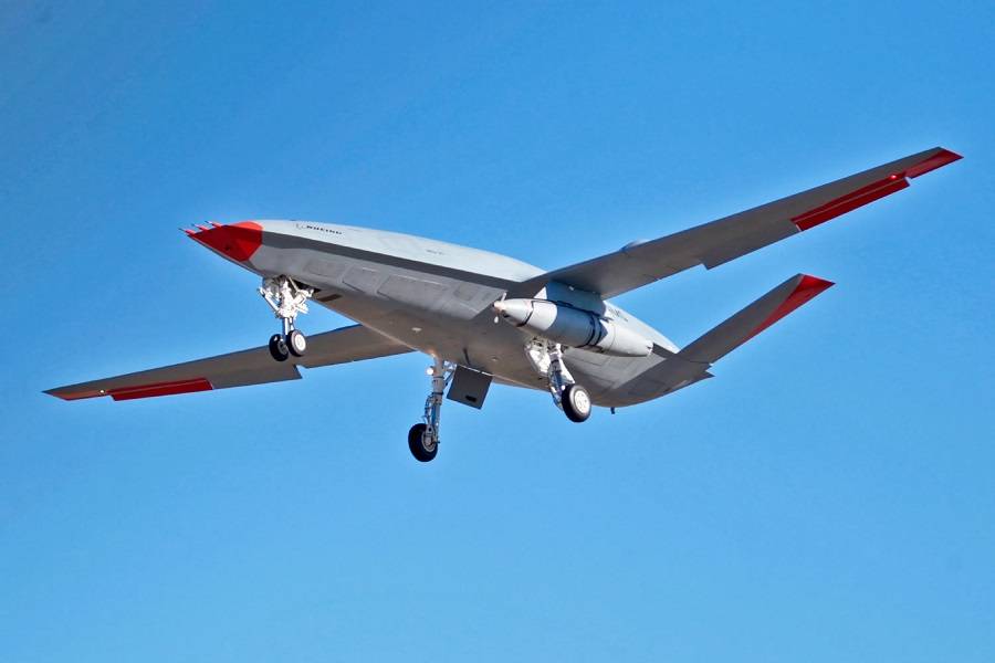 Boeing MQ-25 – First Drone To Refuel Another Aircraft!