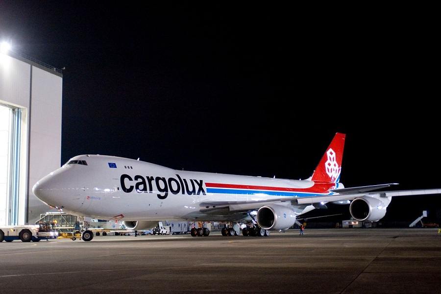 INCIDENT: Southwest and Cargolux Touch Wings!