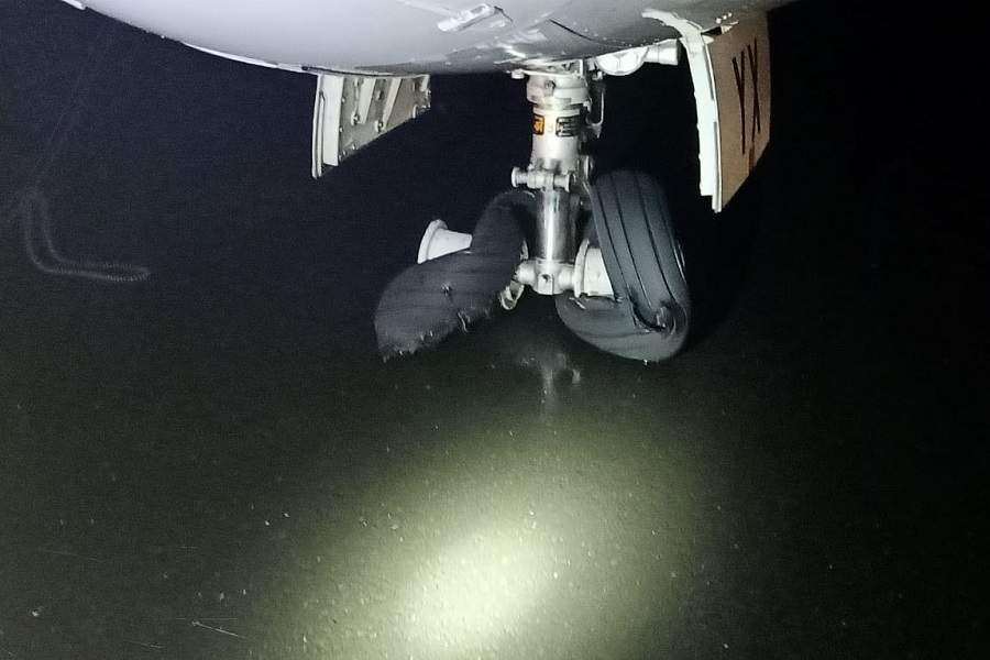 INCIDENT: IndiGo ATR-72 Bursts Tyres In Balked Landing