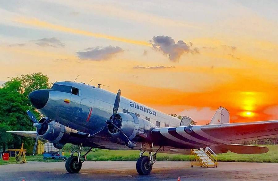 CRASH: Missing Colombian DC-3 Found In Jungle