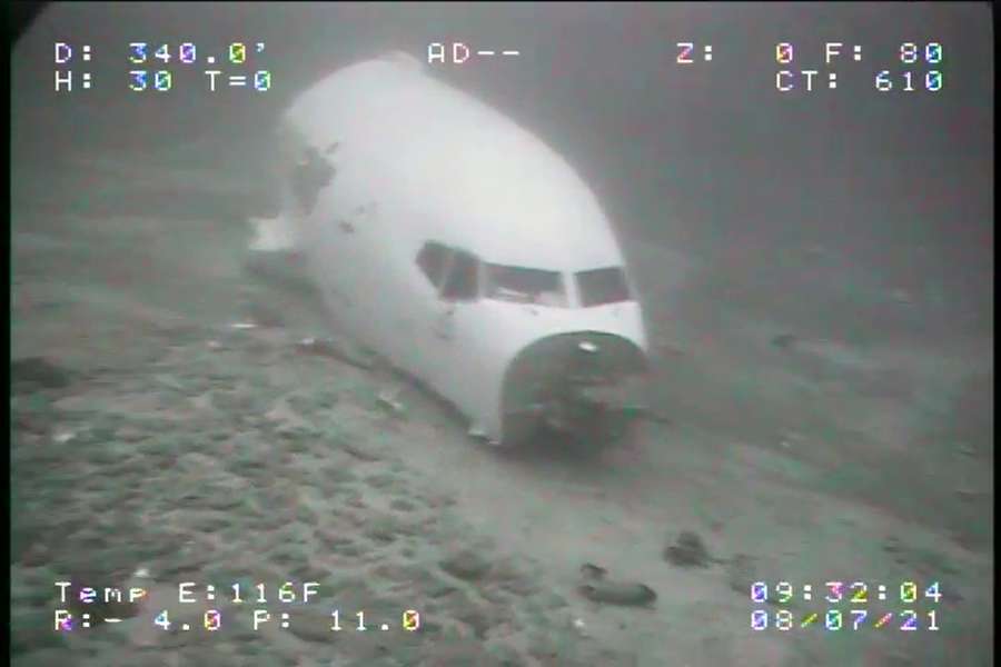 NTSB – Sea Floor Images of Transair Crash Published
