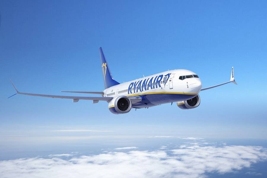 Ryanair Hiring 2,000 Pilots Over Three Years!