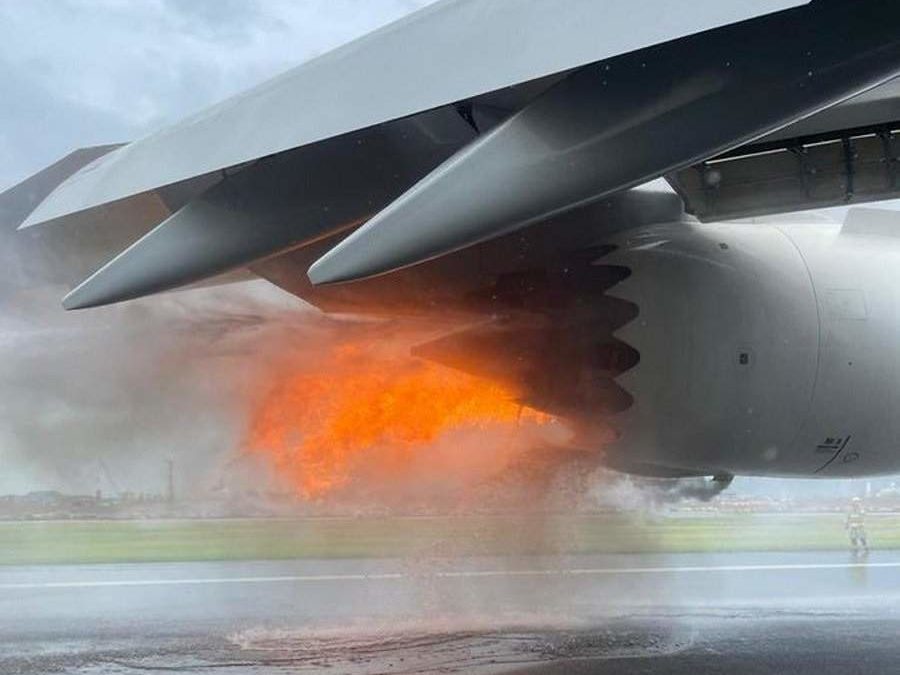 INCIDENT: UPS 747 Returns For Landing With Engine Fire