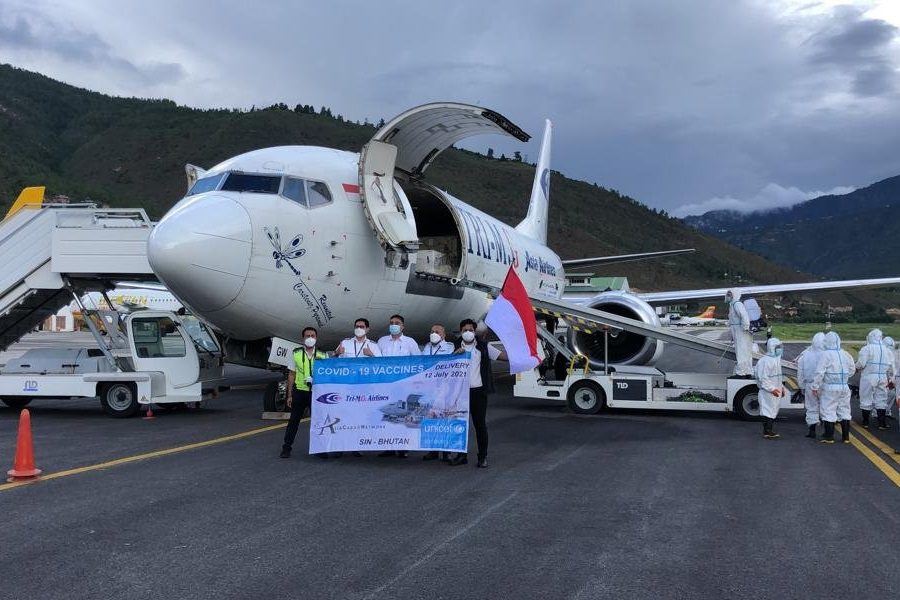 INCIDENT: Paro Bhutan 737 Unstabilized Approach!