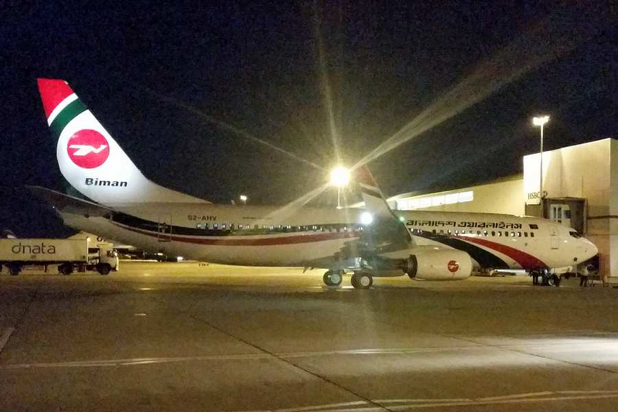 INCIDENT: Biman 737 Captain Incapacitated