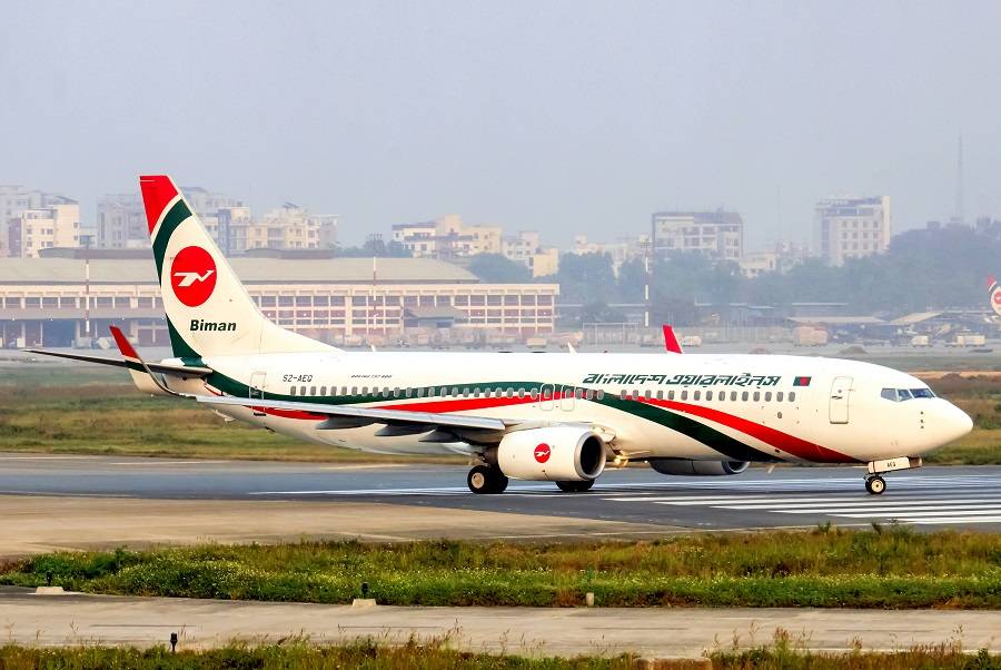 INCIDENT: Biman 737 Captain Incapacitated