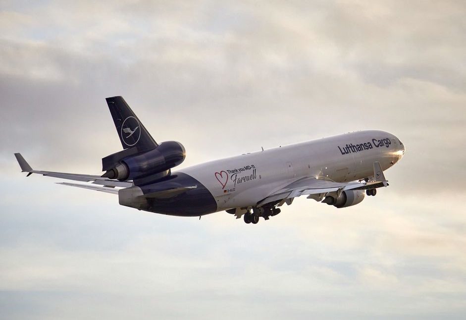 Lufthansa MD-11 – Cargo Demand Delays Retirement!