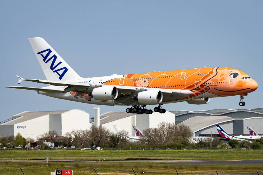 MFF: ANA Pilots Swapping Between The A380 And A320!