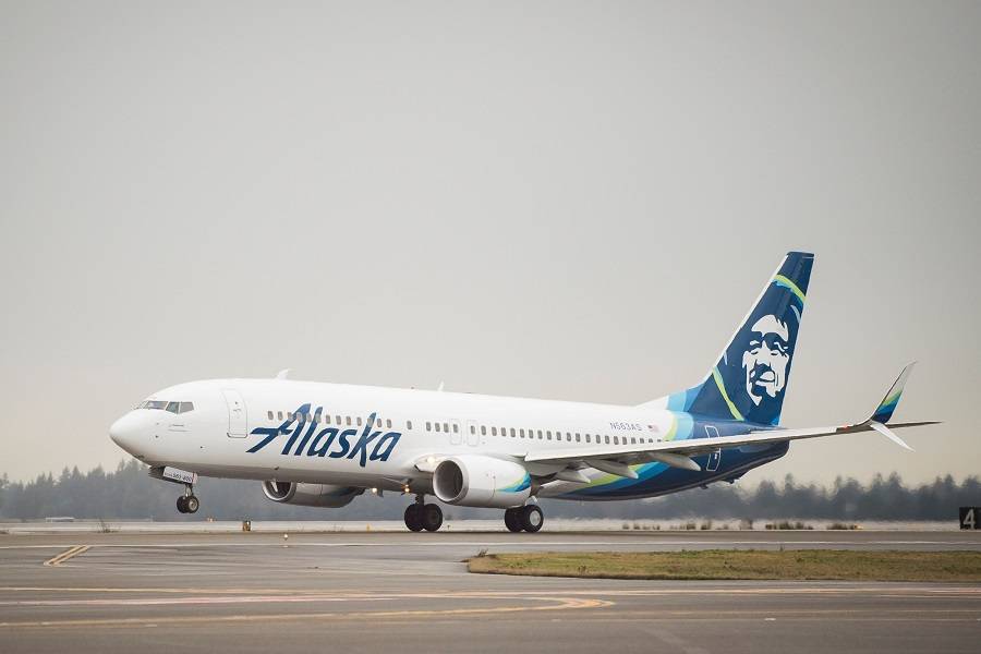 ACCIDENT: Alaska 737 Cabin Crew Incapacitated