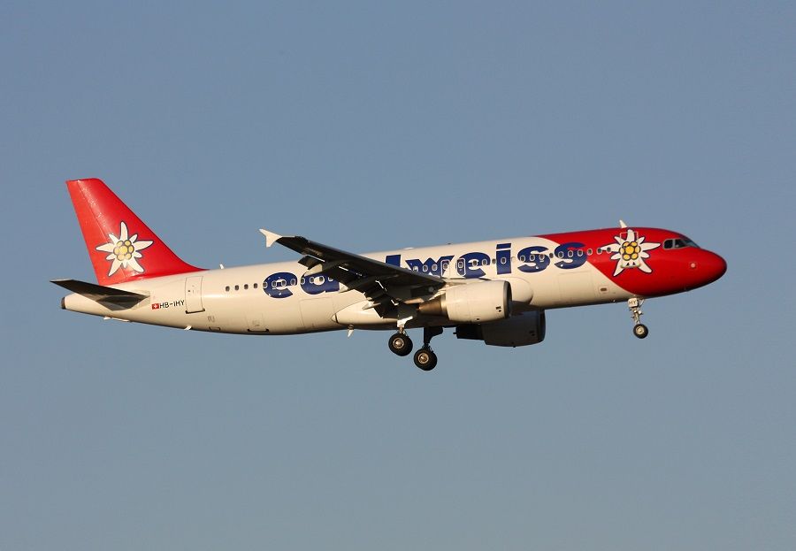 Edelweiss A320 Rejects Takeoff After Bird Strike