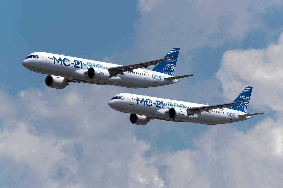 Russian MC-21 Flies With Russian Composite Wings