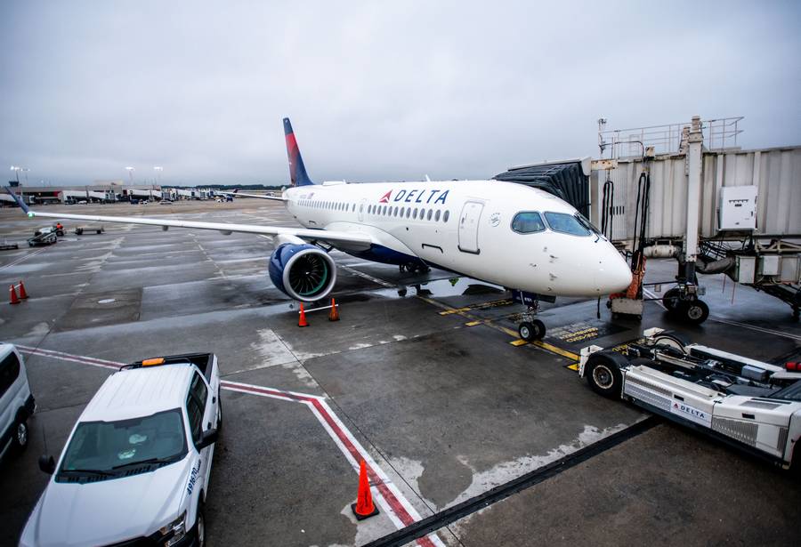 Joy and frustration: A Delta A220 trip report - Runway GirlRunway Girl