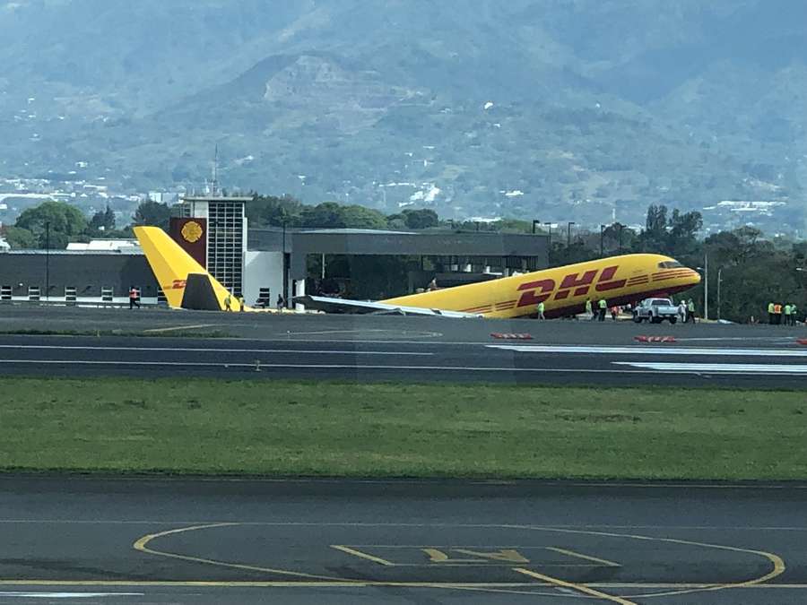 ACCIDENT: DHL 757 Runway Excursion, Breaks In Two!