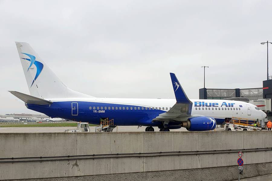 ACCIDENT: Hard Landing And Tailstrike For Blue Air 737