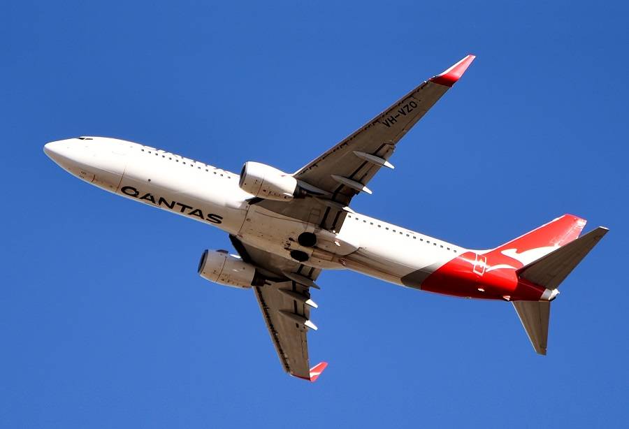 INCIDENT: Qantas Flight Has Low Fuel Emergency