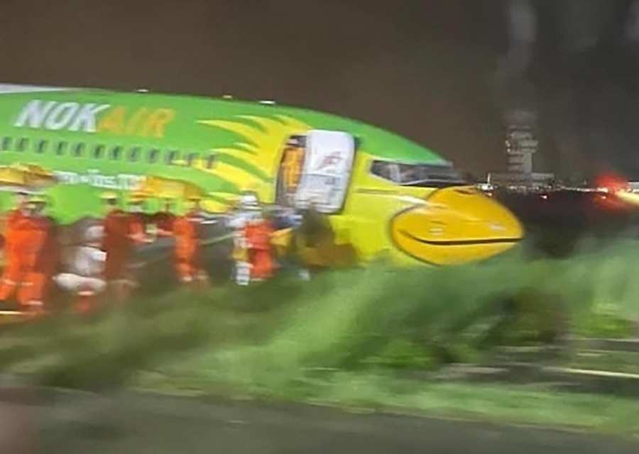 ACCIDENT: Nok Air 737 Nose Gear Collapse