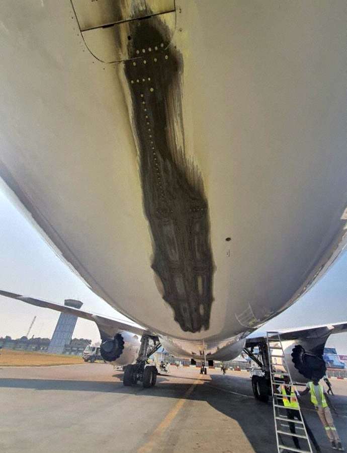 ACCIDENT: 787 Tail Strike On Landing?