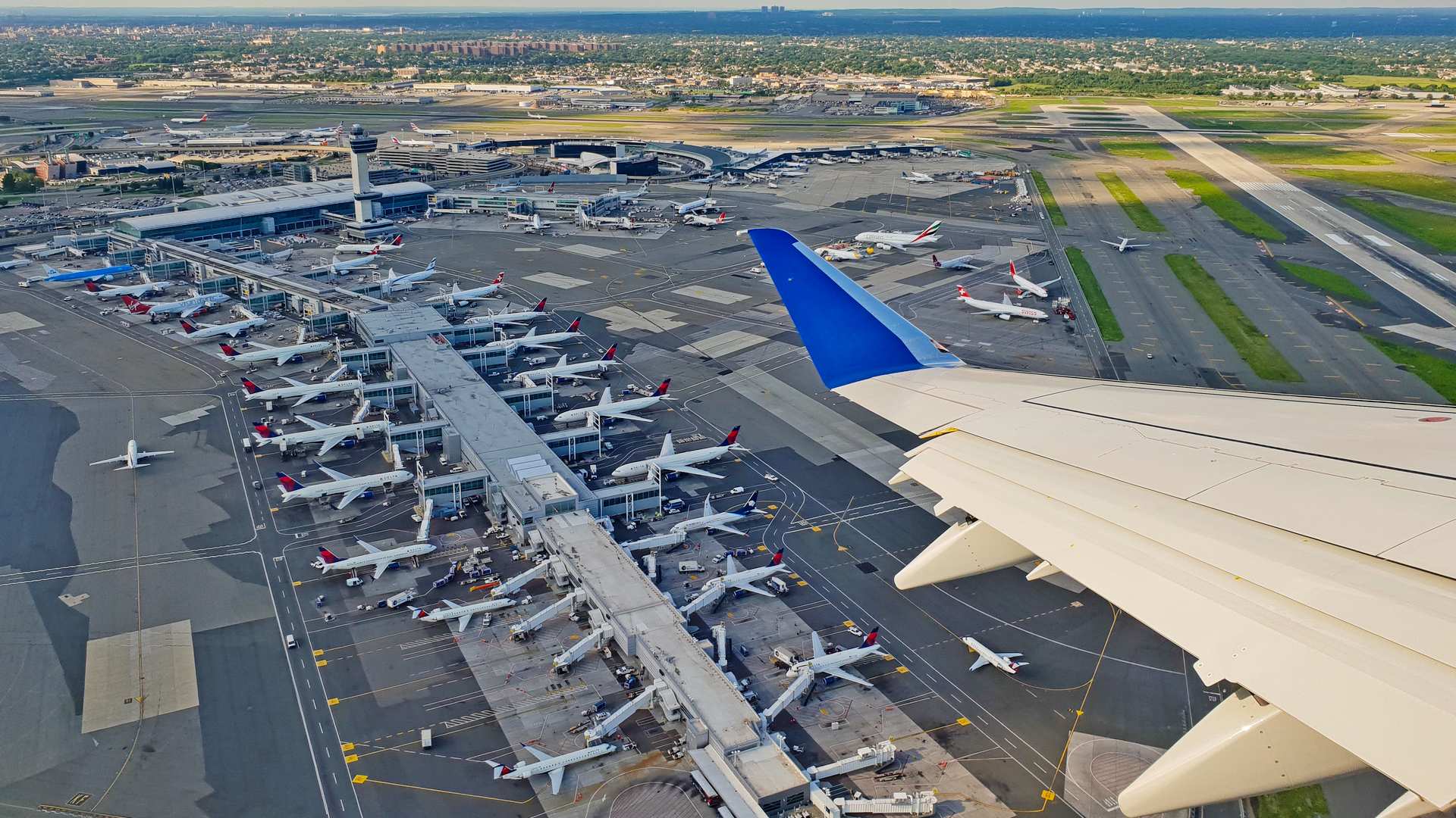 ATC Shortages Force New York Airport Slot Waiver Extensions