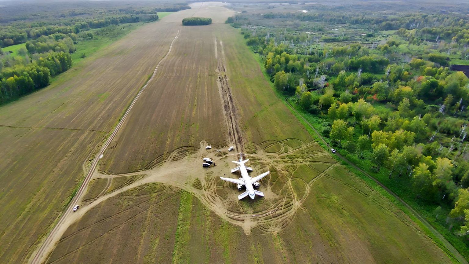 Ural-Airlines-A320-forced-landing-site-a