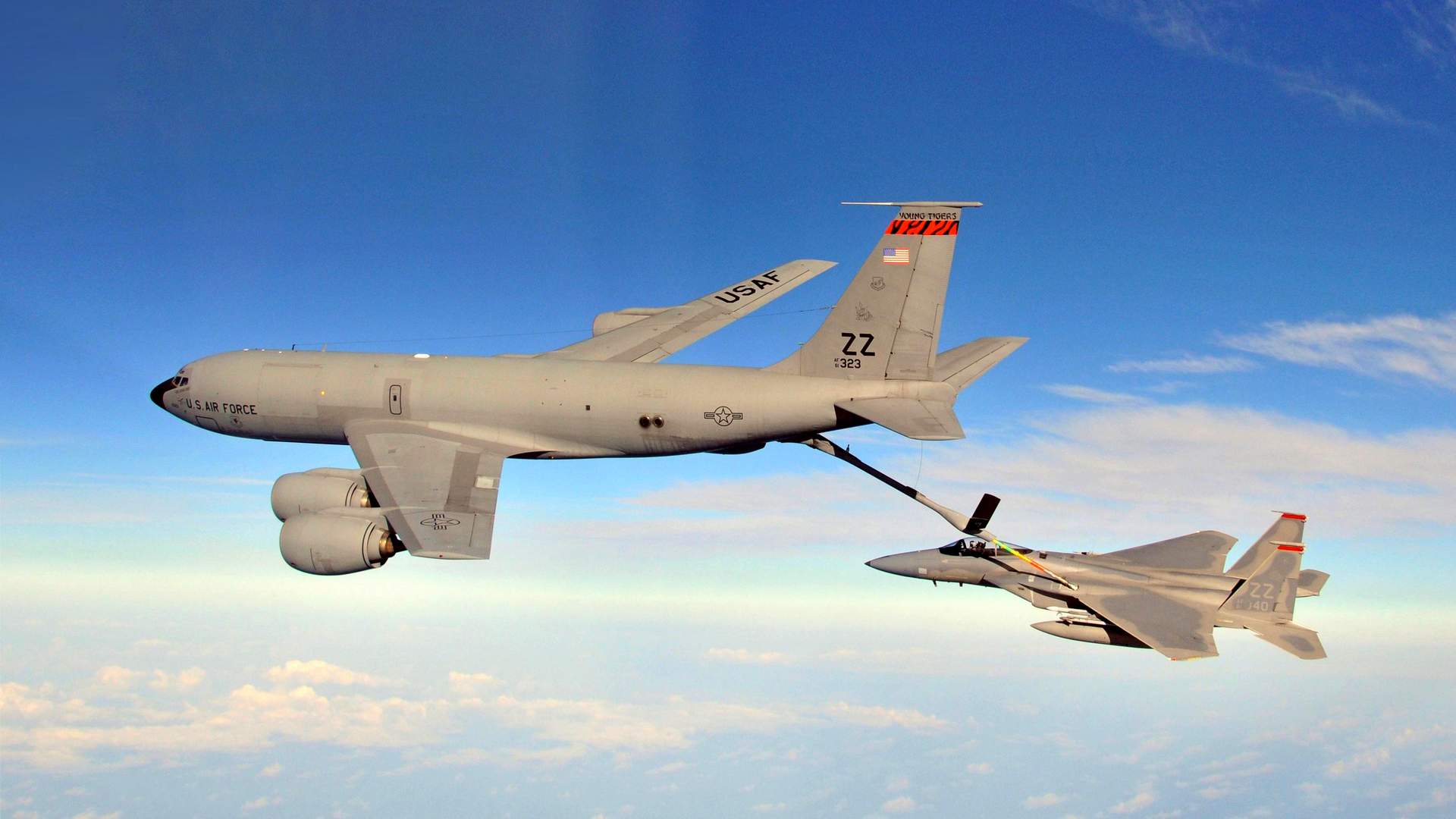 USAF Wants Autonomous KC-135 Tankers!