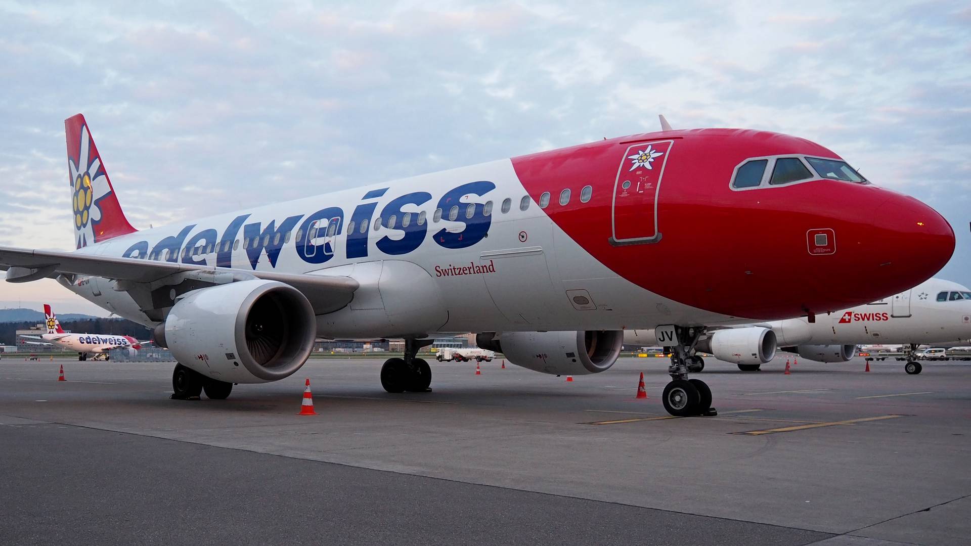 INCIDENT: Edelweiss A320 Violent Swerve During Takeoff Roll