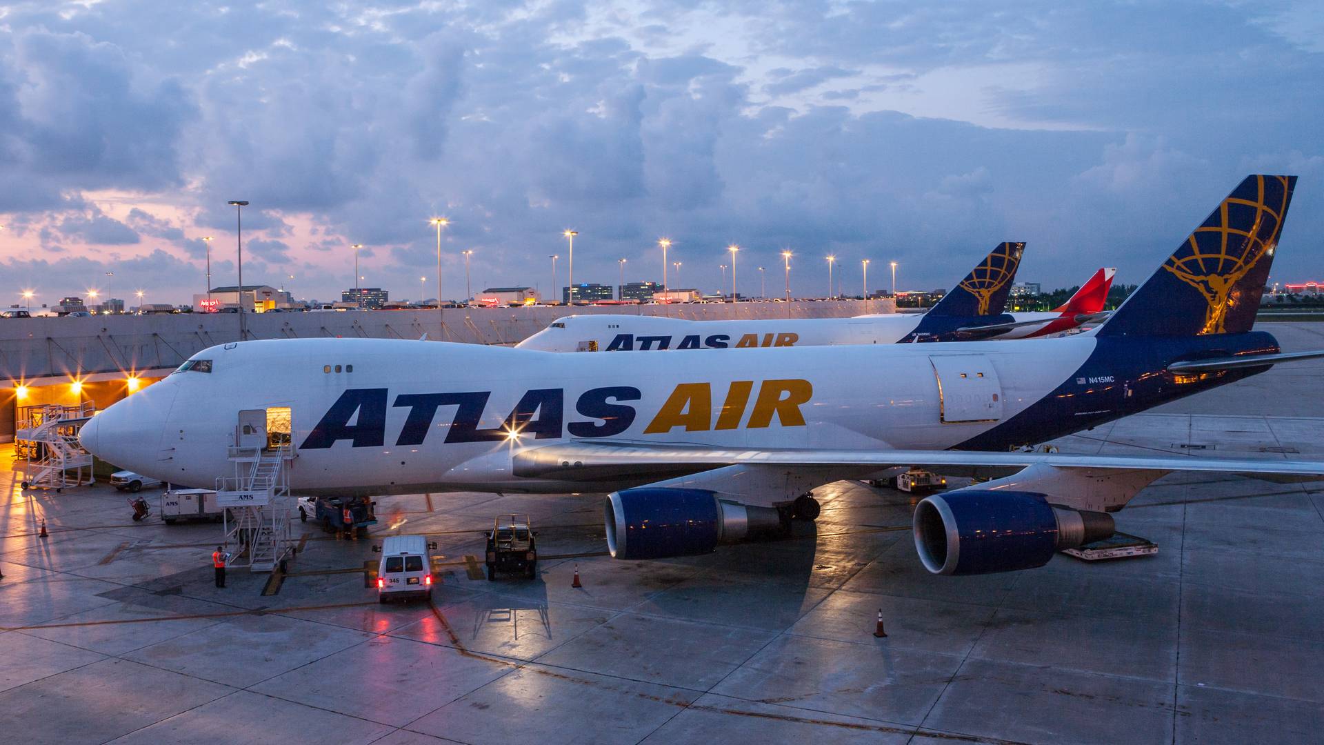 Incident: Atlas Air 747-8 Engine Failure Over Miami