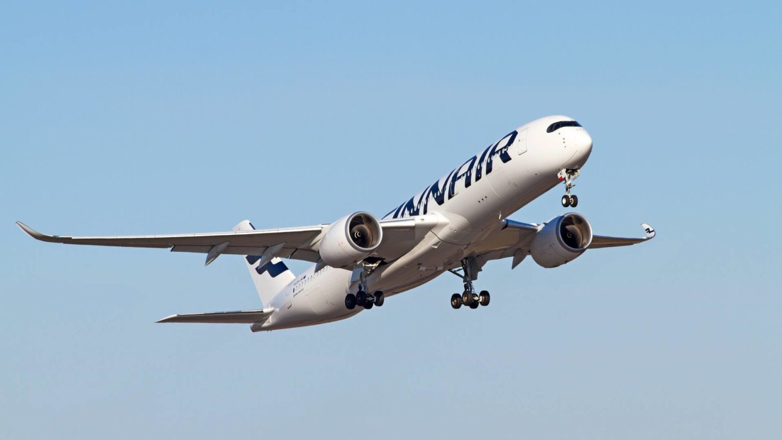 Finnair Weigh Their Passengers – Who Are Keen To Take Part! - Mentour Pilot