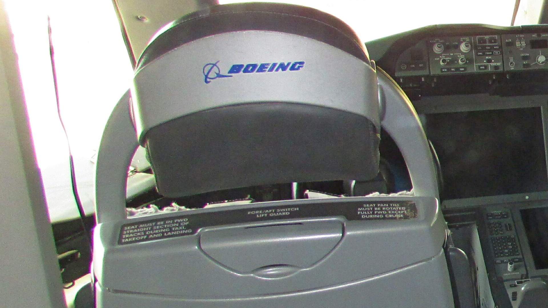 ACCIDENT: Loose 787 Seat Switch Causes 50 Passenger Injuries