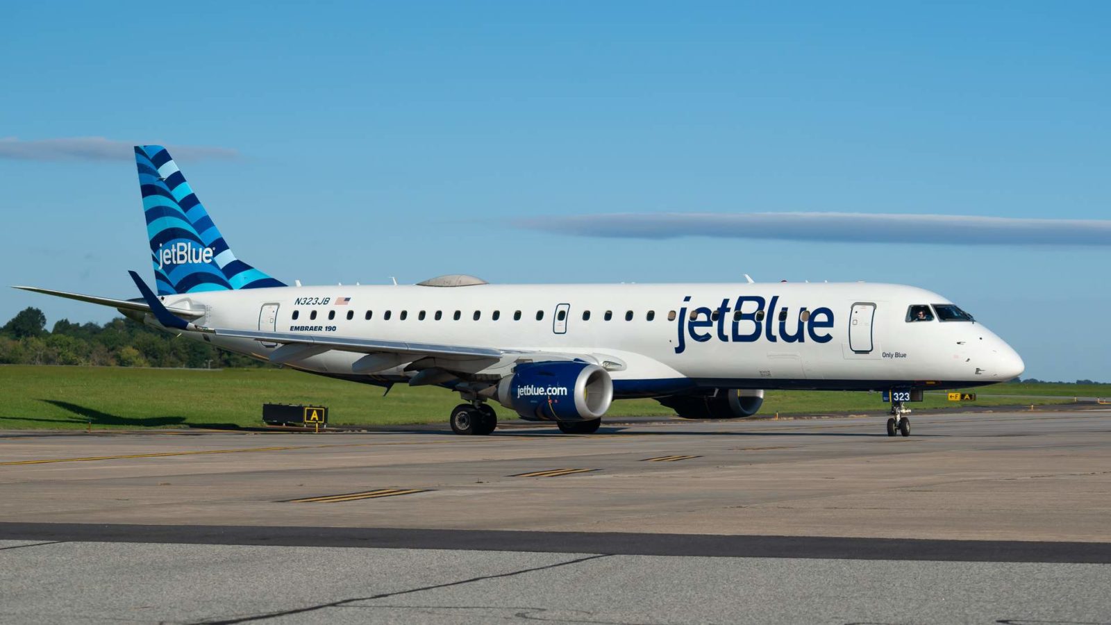 Southwest Runway Incursion Causes JetBlue Rejected Takeoff - Mentour Pilot