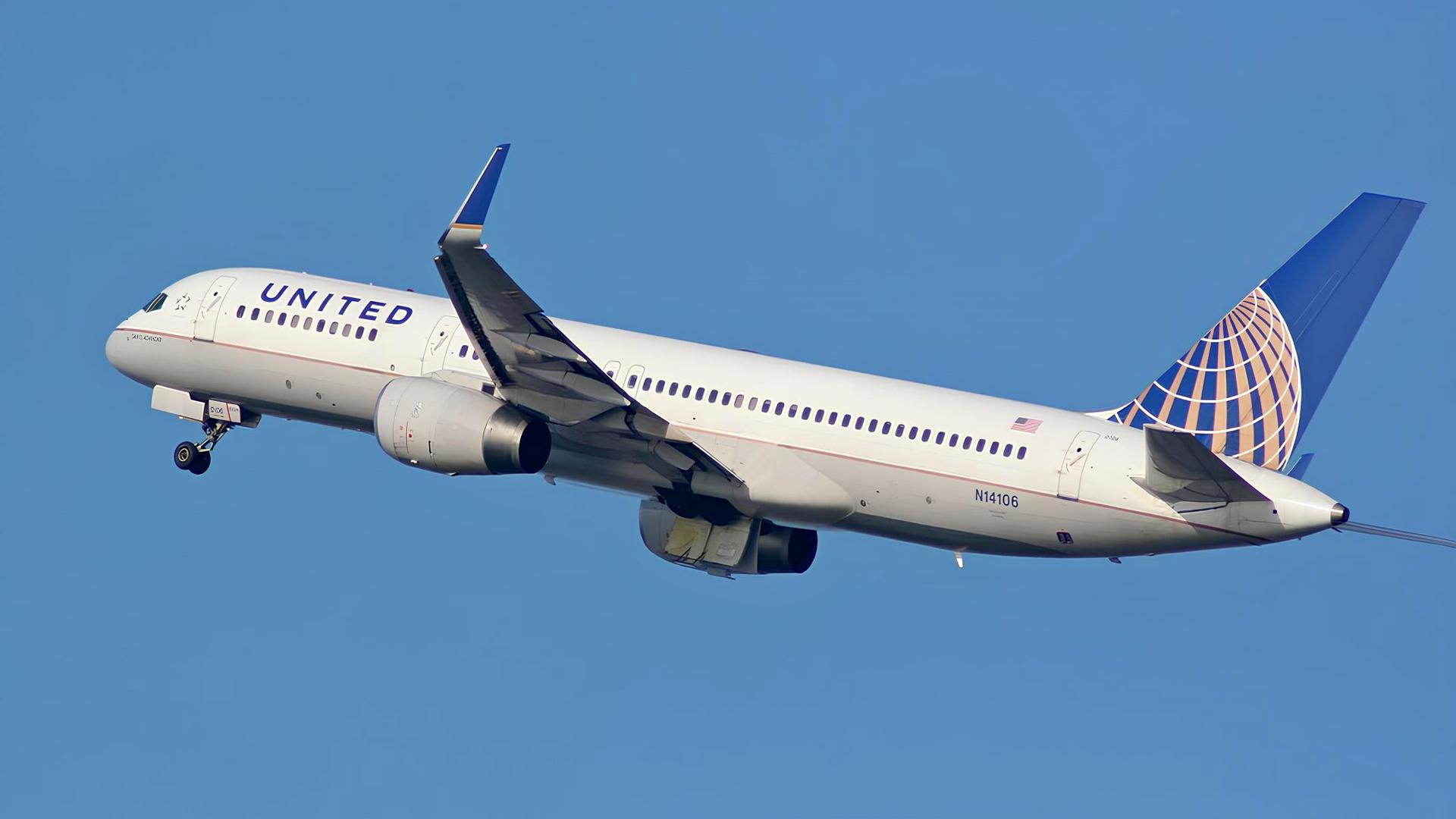 Incident: United 757 Loses Wheel On Departure