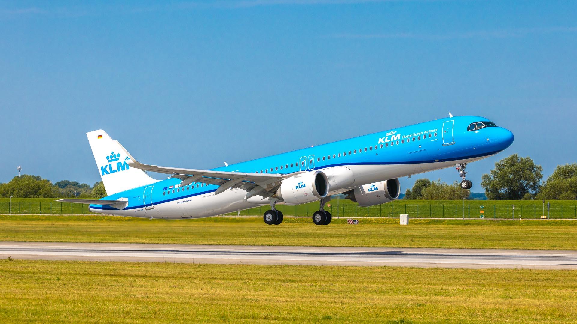 First KLM Airbus A321neo Takes Flight